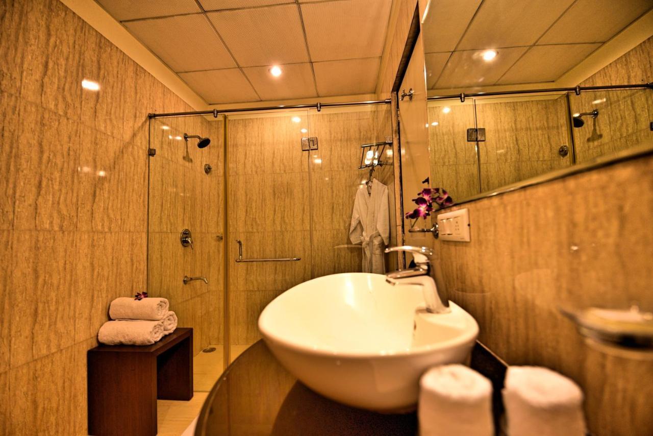 Hotel Surya Plaza Кота Экстерьер фото