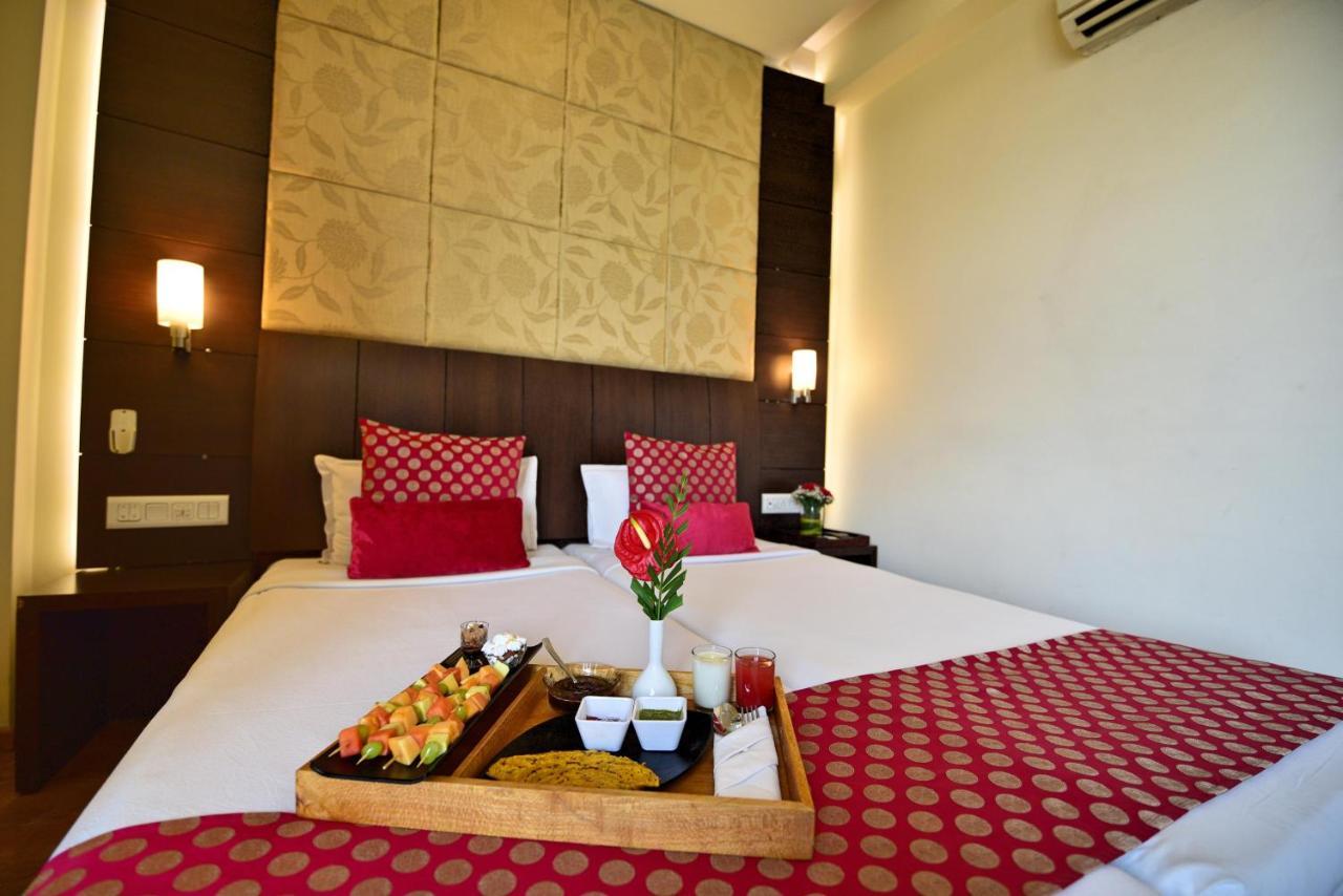 Hotel Surya Plaza Кота Экстерьер фото