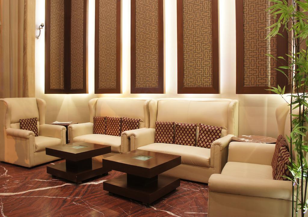 Hotel Surya Plaza Кота Экстерьер фото