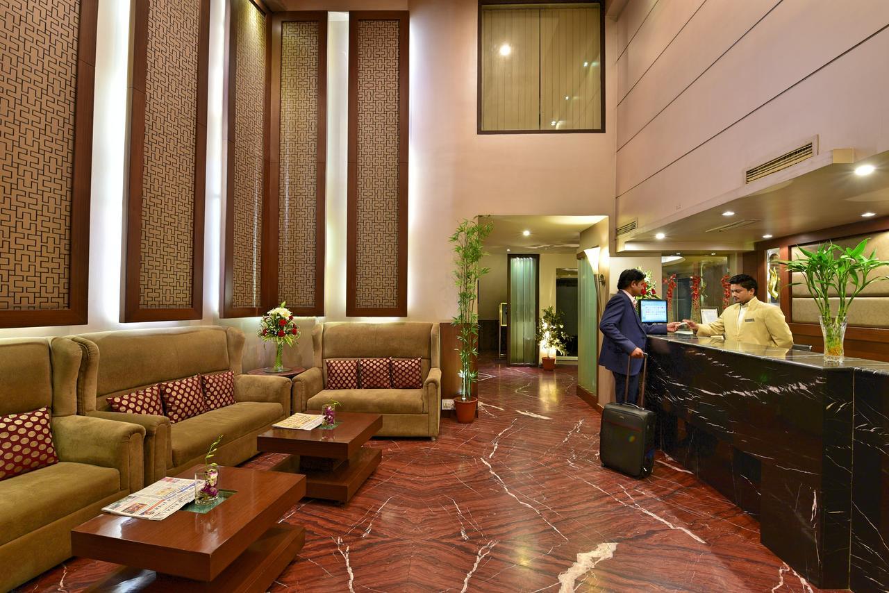 Hotel Surya Plaza Кота Экстерьер фото