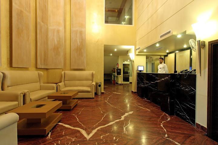 Hotel Surya Plaza Кота Экстерьер фото